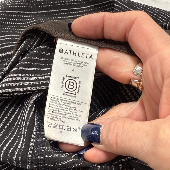 Athleta Arrival Elastic Waist Black and White Stripe A-Line Midi Skirt Size 4 - Picture 8 of 16